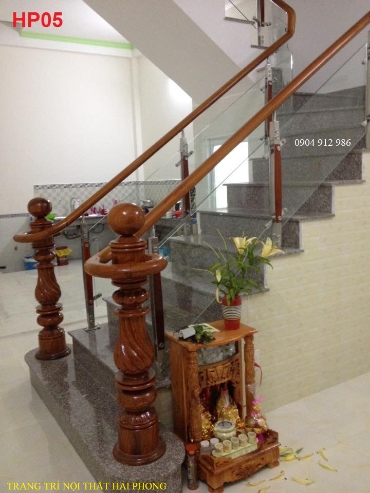 cầu thang kính cường lực