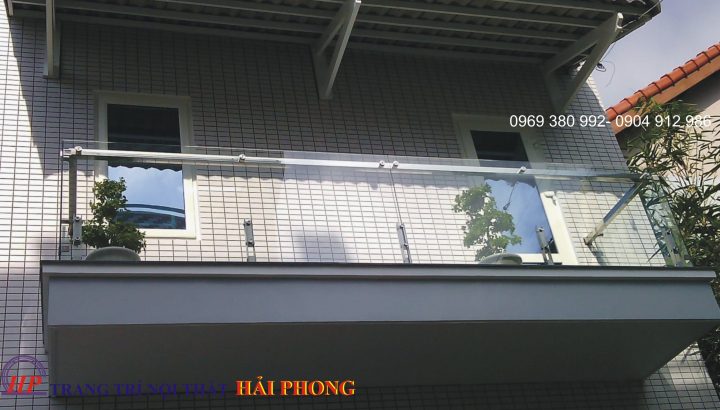 lan-can-kinh-cuong-luc-2