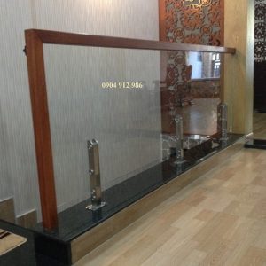 lan can kính cường lực