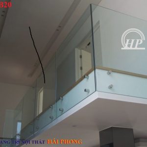 Cầu thang kính không trụ 07