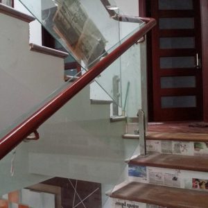 cau thang kinh tru lung (7)
