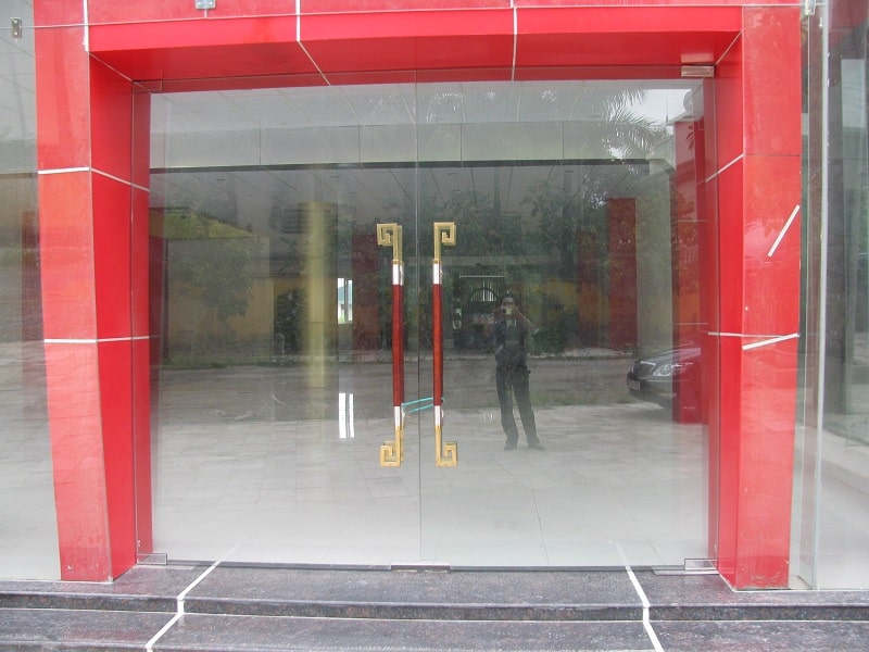 cua kinh cuong luc (7)